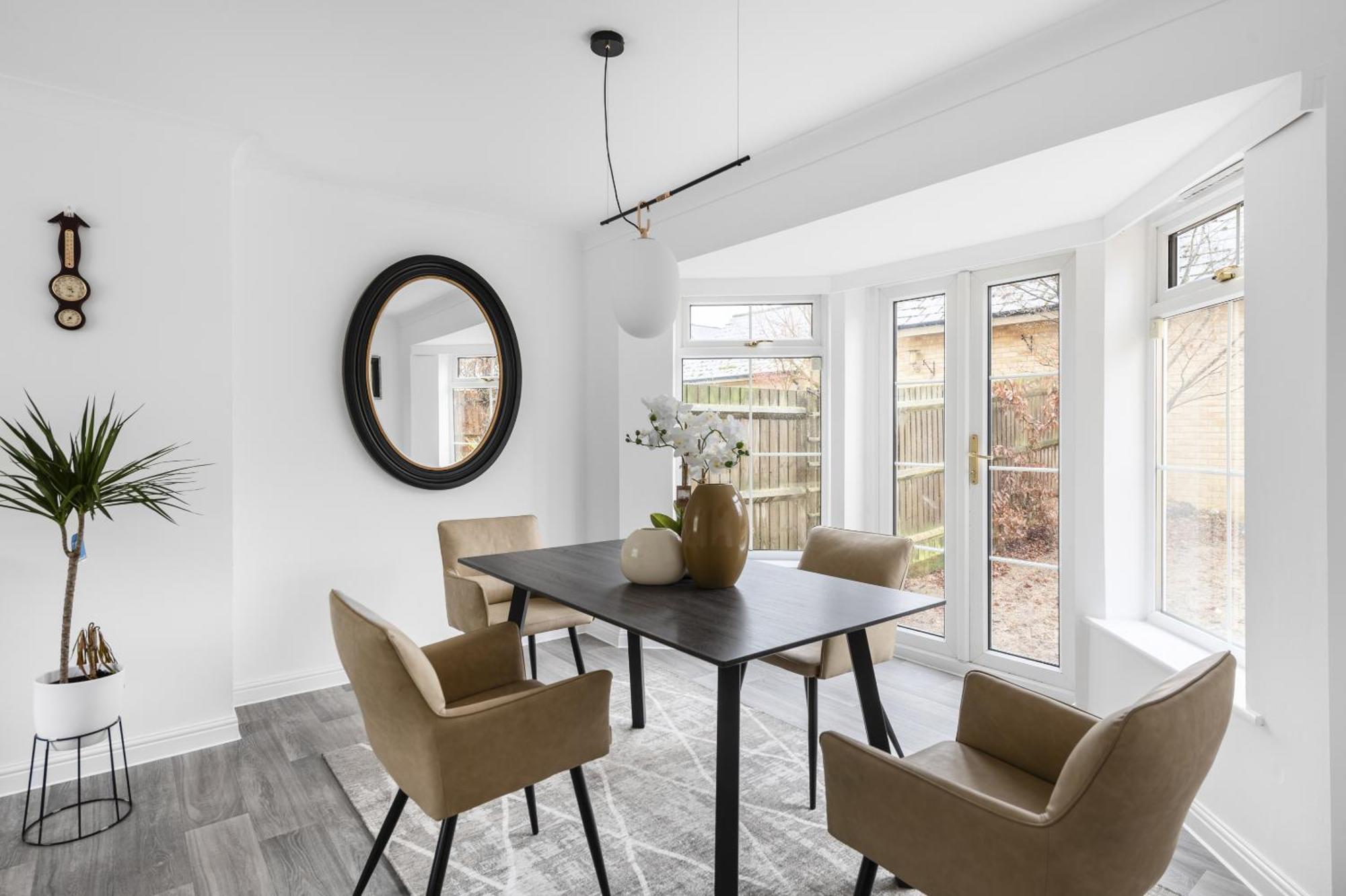 Luxurious 3 Bed House With Free Parking, Close To The Train Station & Town ブレインツリー エクステリア 写真