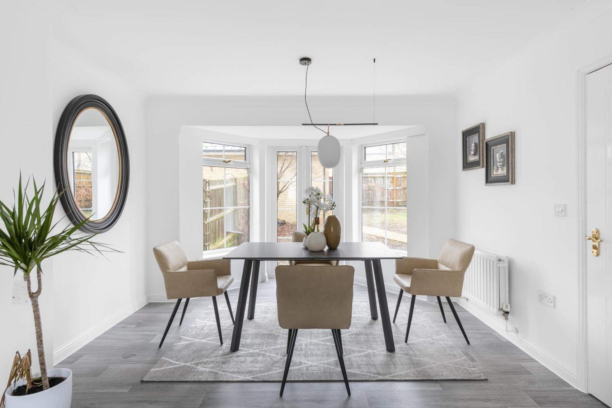 Luxurious 3 Bed House With Free Parking, Close To The Train Station & Town ブレインツリー エクステリア 写真